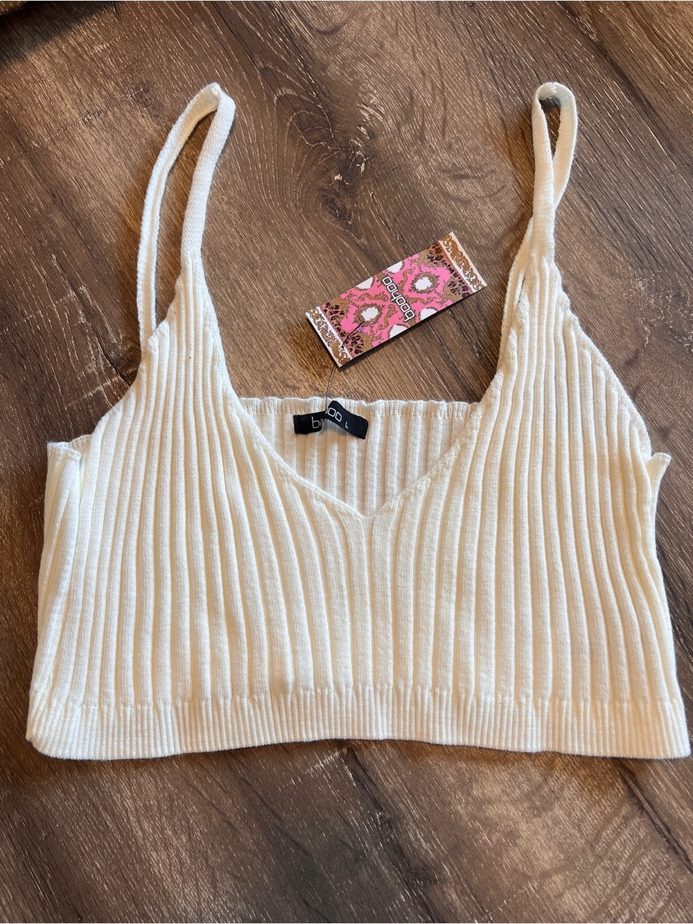 Boohoo Cream Ribbed V-Neck Crop